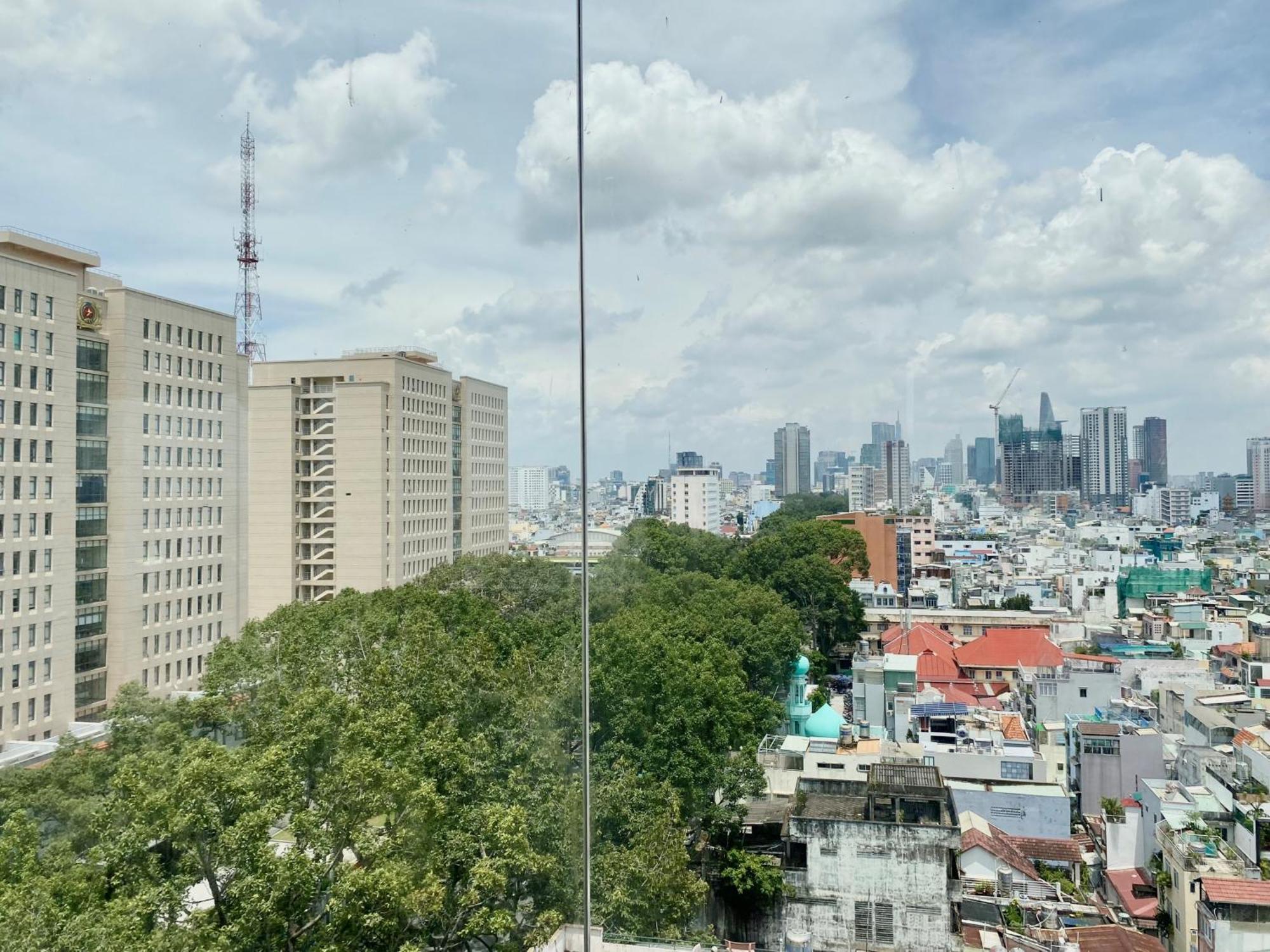 Happy Life Green Hotel Ho Chi Minh City Exterior photo